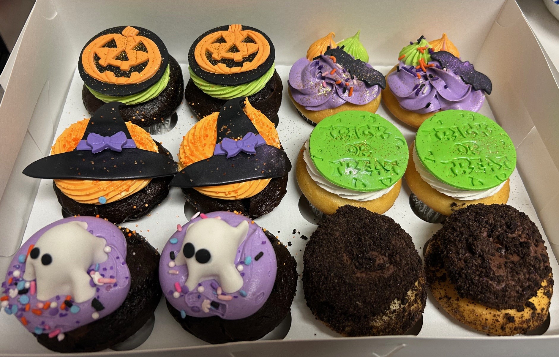 Picture of our scary good cupcakes.